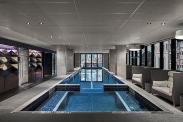 Sheraton Melbourne Hotel - pool