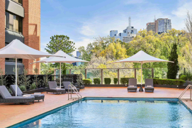 Pullman Melbourne On The Park - Outdoor Pool