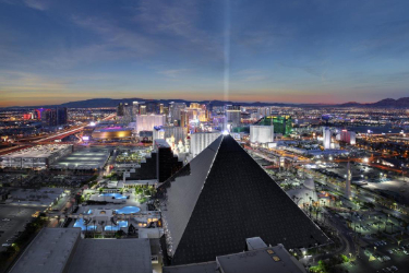 Luxor Hotel & Casino exterior