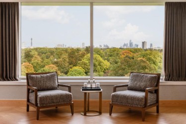 The Royal Garden Hotel, Kensington - Views