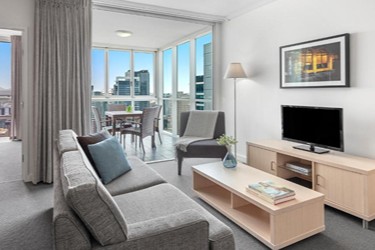 Oaks Brisbane Festival Suites - 2 Bedroom Apartment