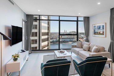 Meriton Apartments Sussex Street - 1 Bedroom Apartment