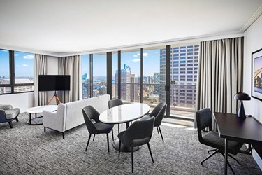 Meriton Suites Pitt Street - 2 Bedroom Apartment
